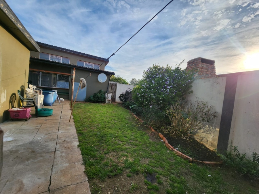 5 Bedroom Property for Sale in Kabega Park Eastern Cape